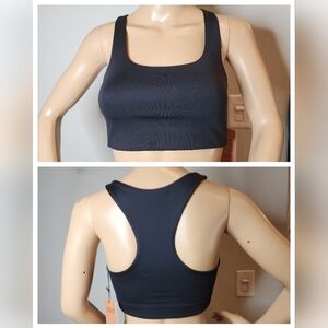NWT Girlfriend Collective Black‎ Racerback sports bra. Size XS.